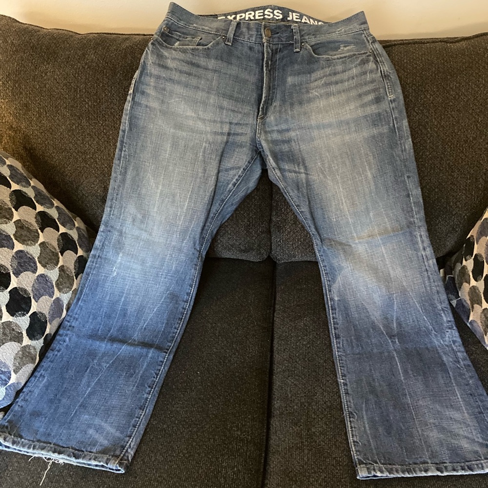 Express jeans 36 X 30.
